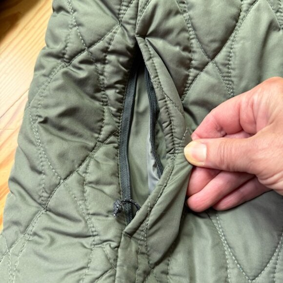 Eddie Bauer Quilted Jacket  S - Picture 4 of 8